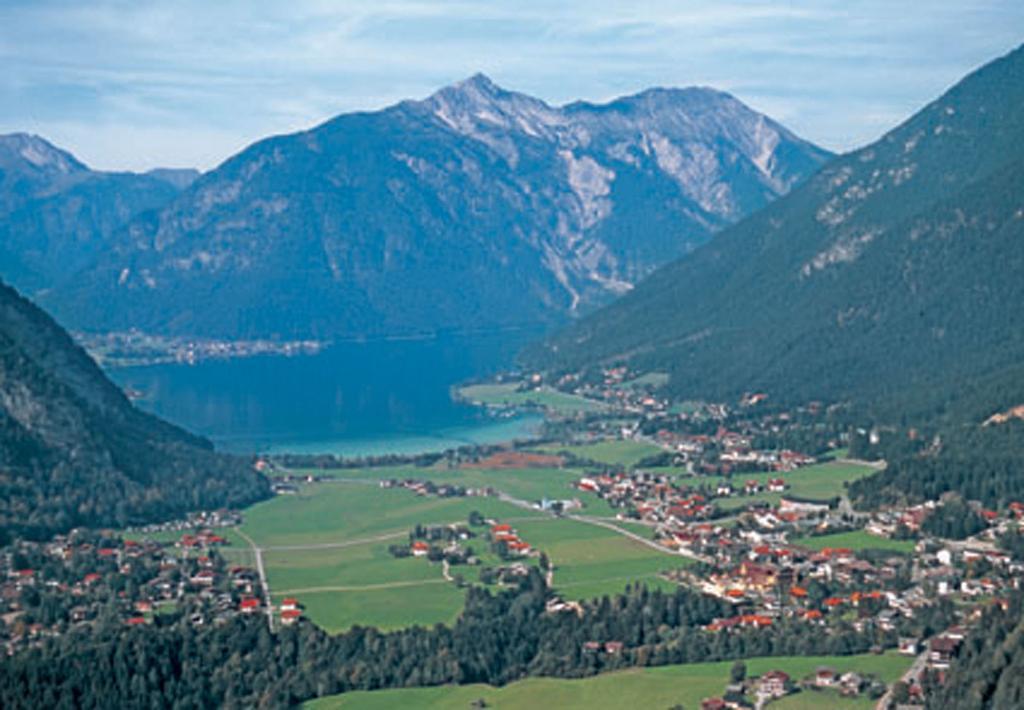 Gaestehaus Alpina Maurach  Exterior photo