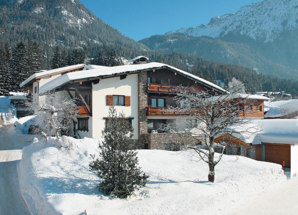 Gaestehaus Alpina Maurach  Exterior photo